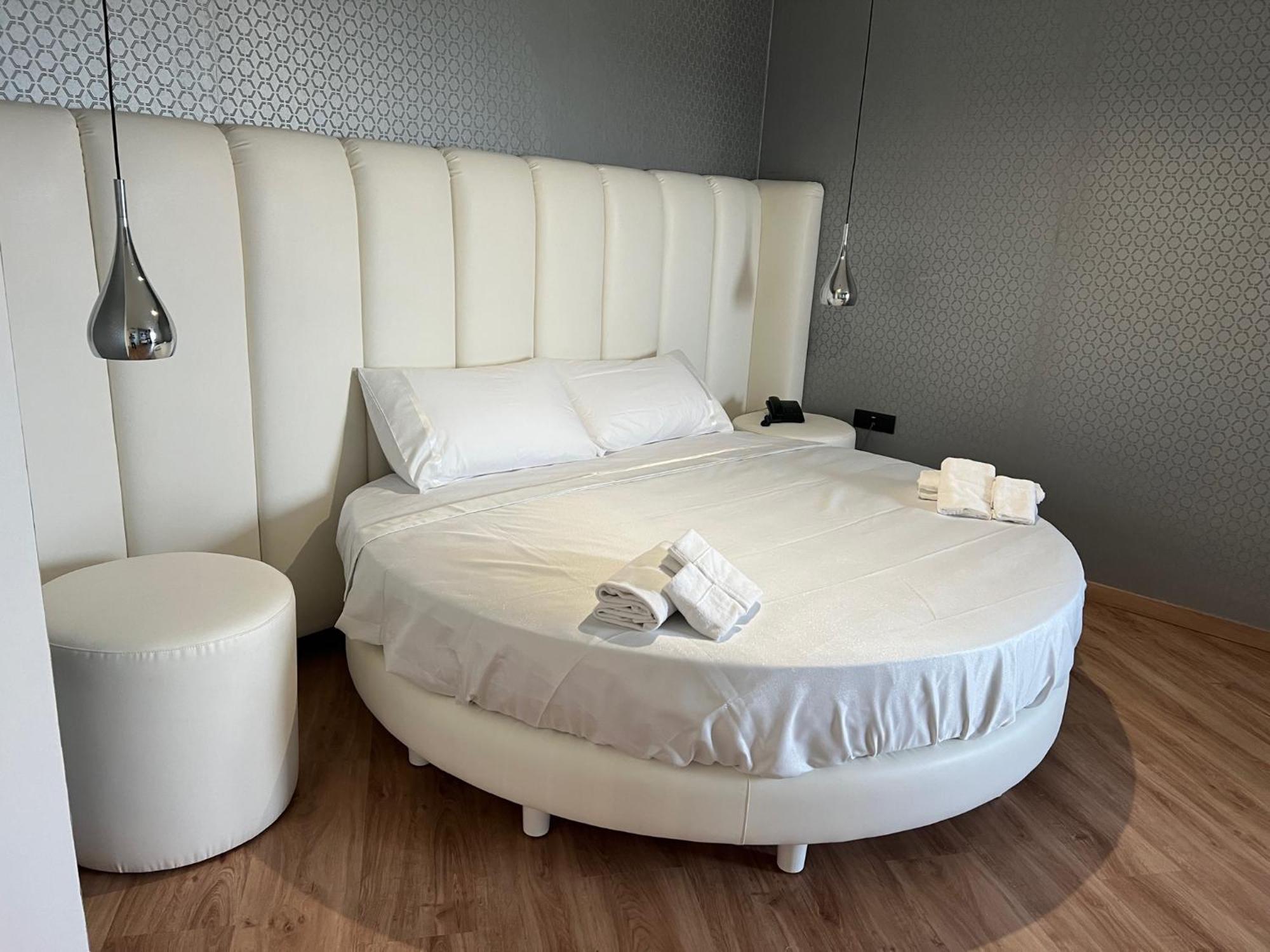 Park Hotel Mirabeau 몬테파오네 외부 사진