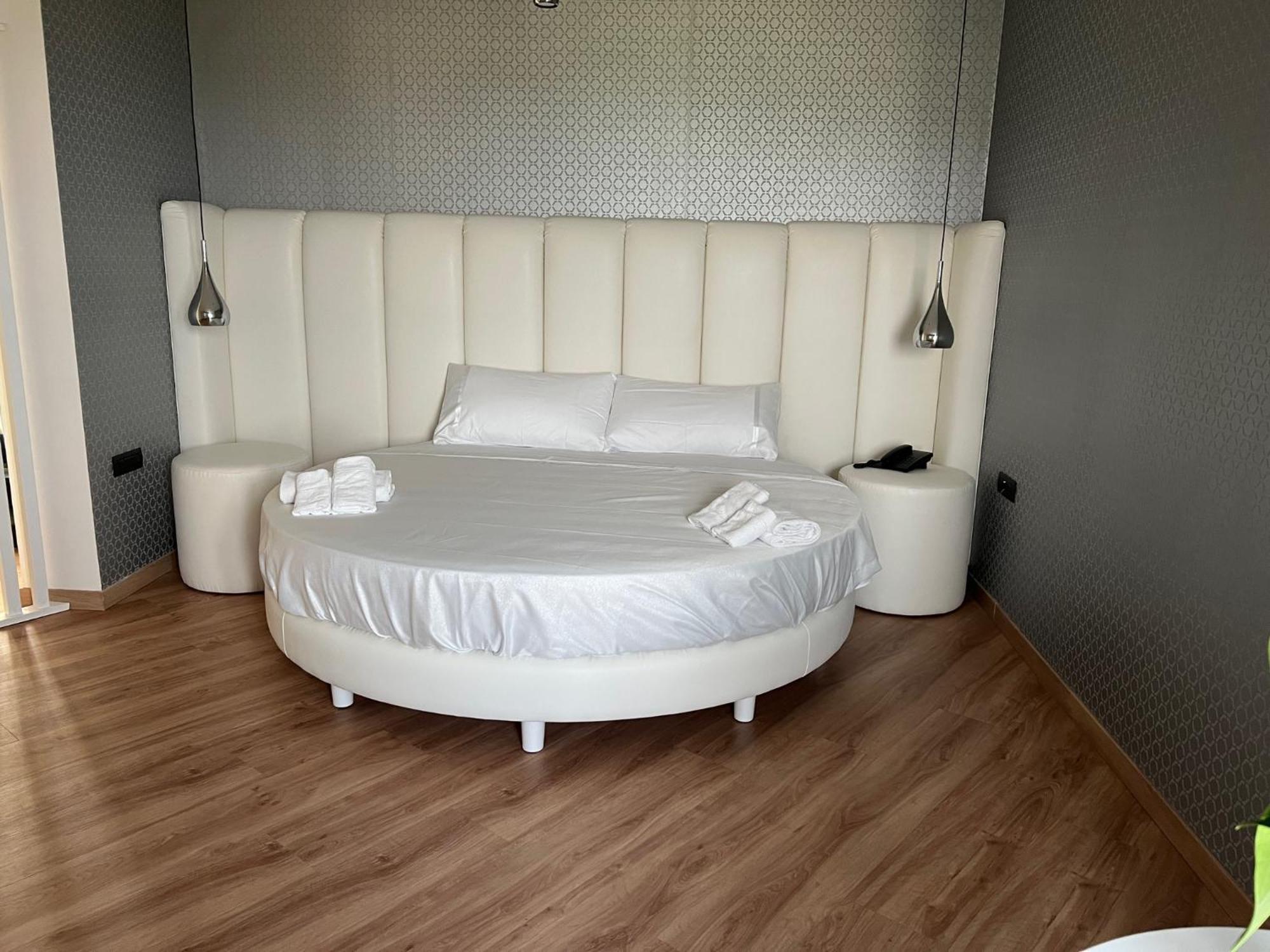 Park Hotel Mirabeau 몬테파오네 외부 사진
