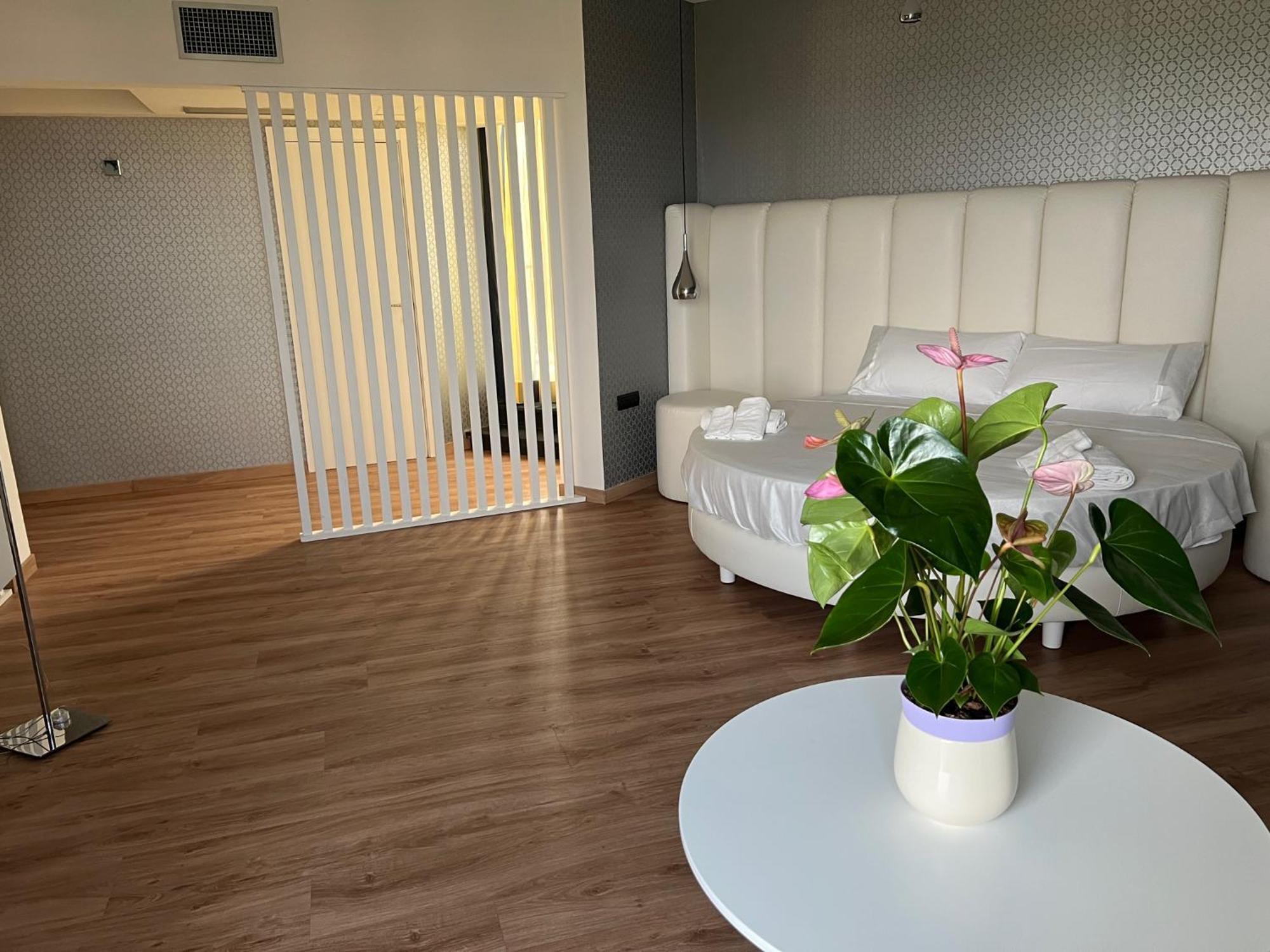 Park Hotel Mirabeau 몬테파오네 외부 사진