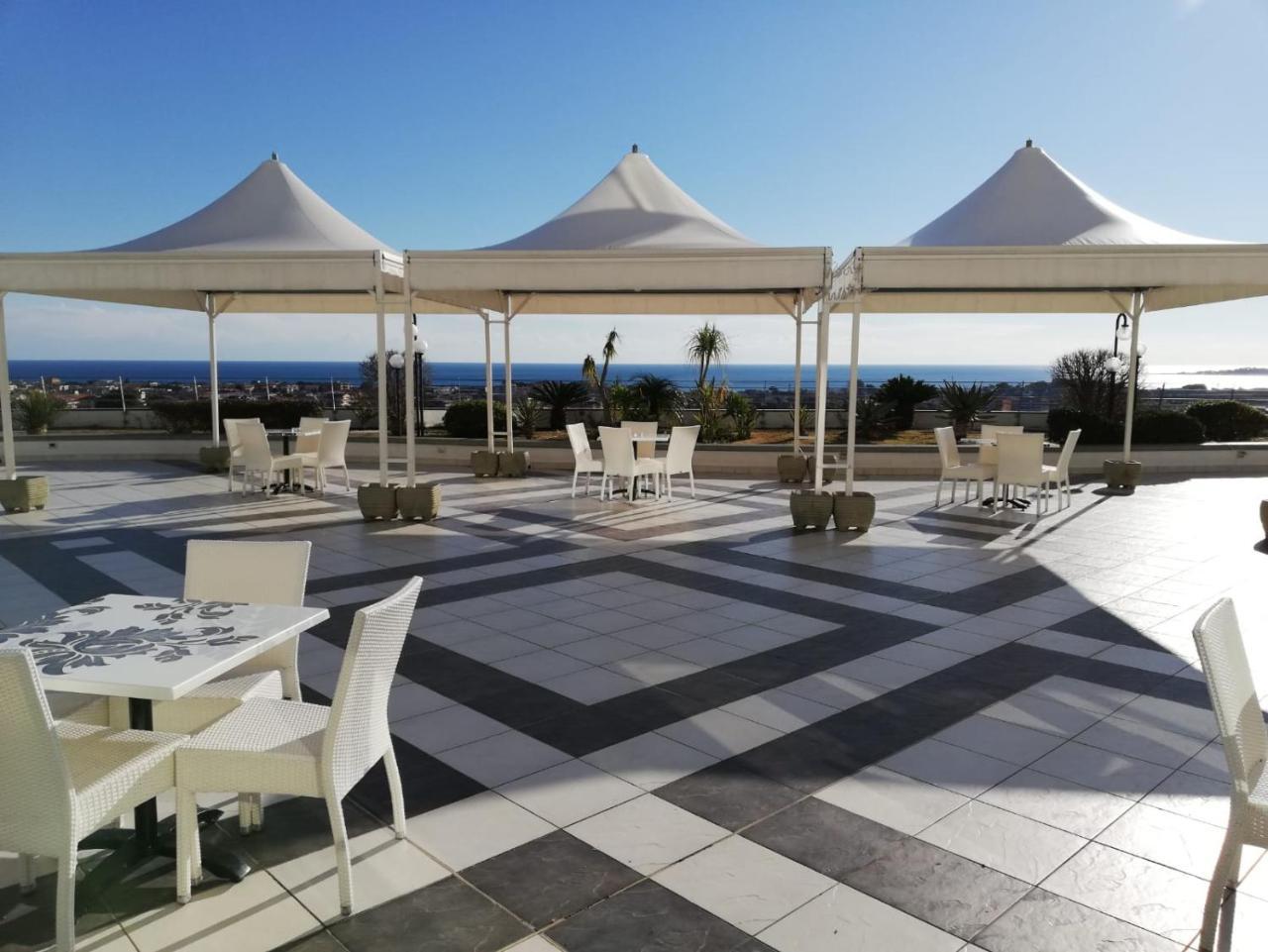Park Hotel Mirabeau 몬테파오네 외부 사진